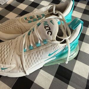 Nike Air Max 270 Women's Sneakers - White and Teal